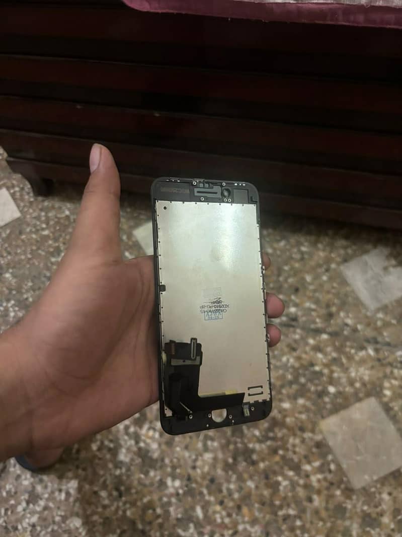 Apple iPhone 8 Plus 2