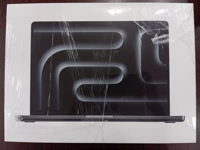 MACBOOK PRO M5 CHIP 14" 16GB RAM 1TB SSD