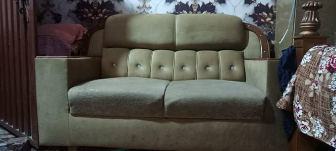 single or dabal sofa set used good condition and location GT road