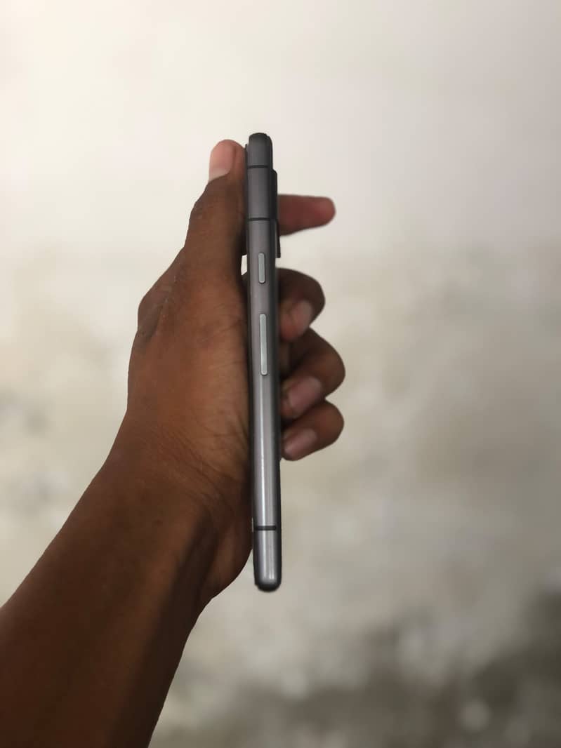 Google Pixel 7a 2