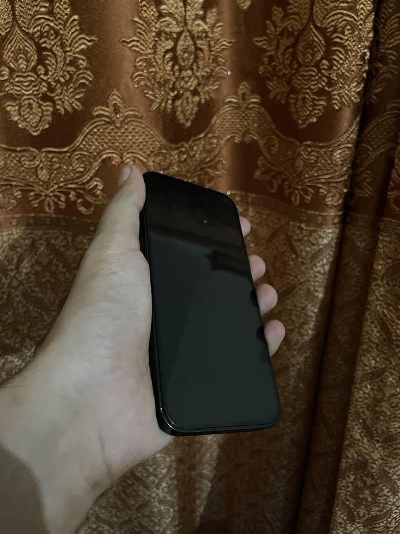 Apple iPhone 14 Pro 1