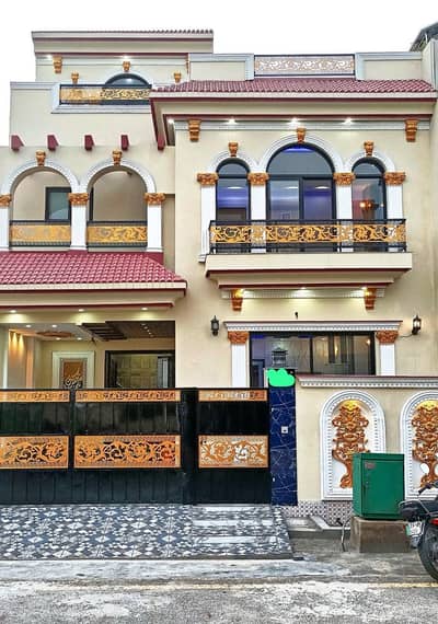 5 MARLA SLIGHTLY USED HOUSE FOR SALE IN A BLOCK PHASE 2 NEW LAHORE CITY