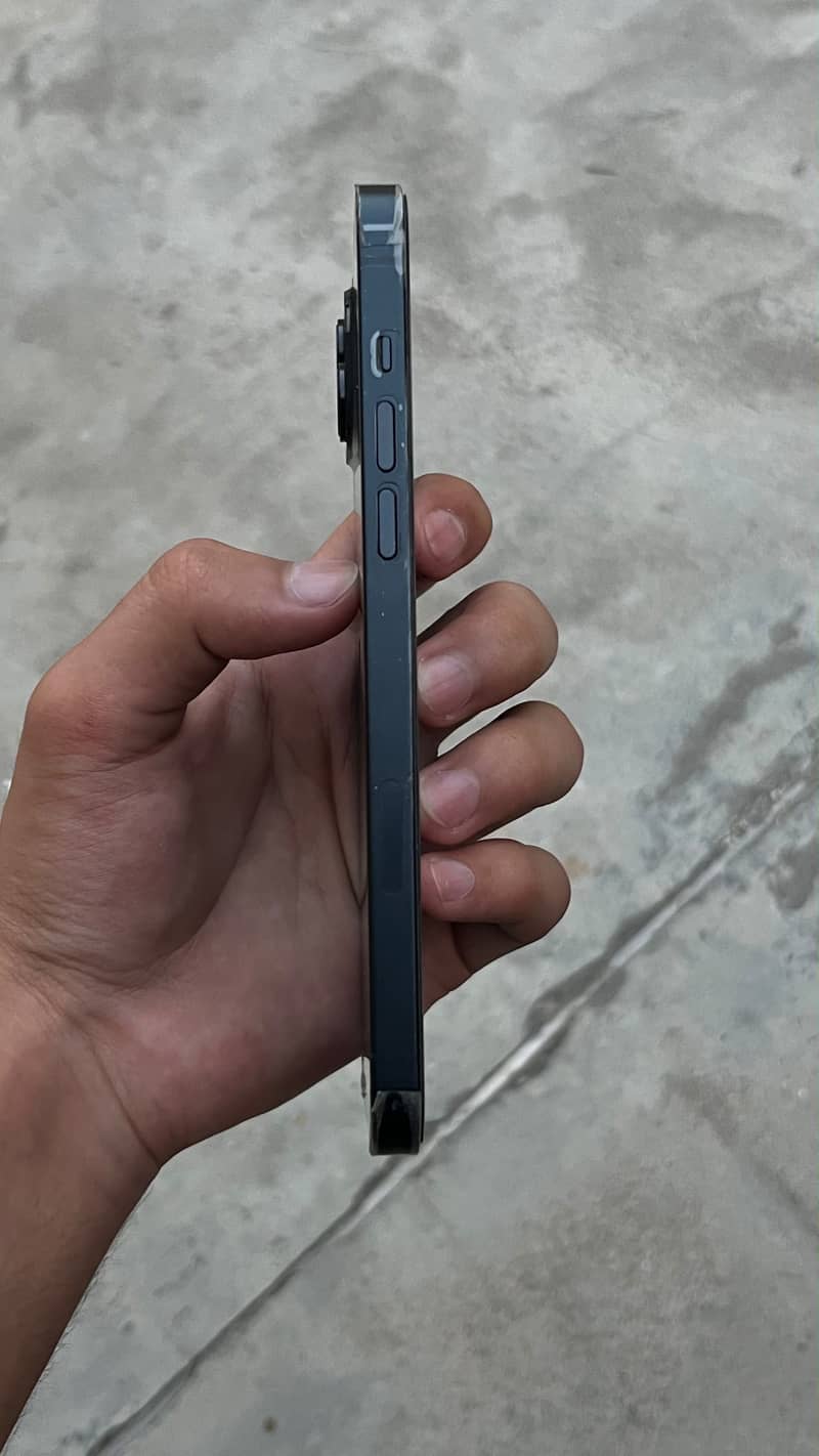 iPhone 14 plus jv 3
