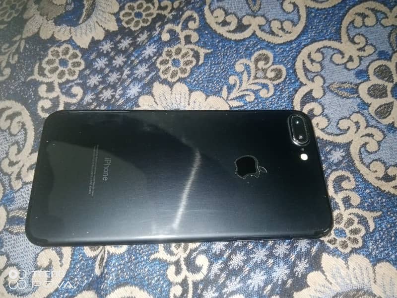 Apple iPhone 7 Plus 2