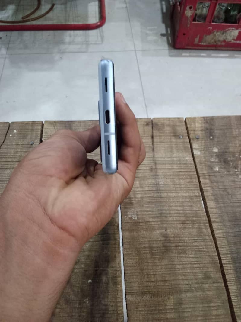 Google Pixel 7a 4