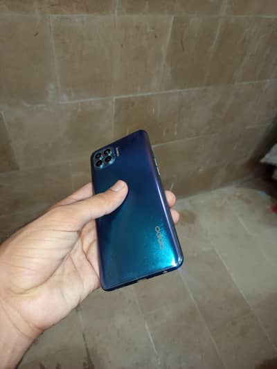 OPPO F17 Pro with box