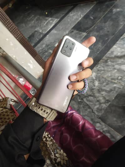 all okay mobile just screen shad issu kafi zyada haa03701475849