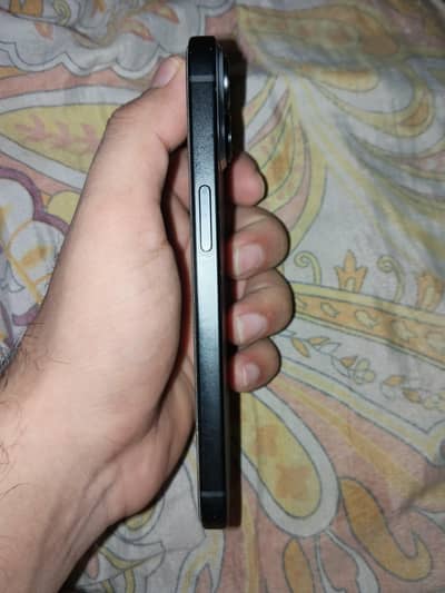 Apple iPhone 15