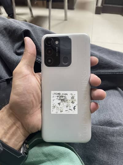 Tecno Spark 8C