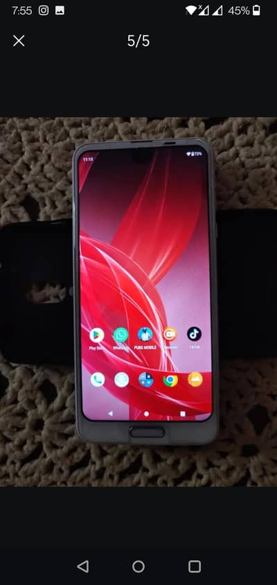 Sharp Aquos R2