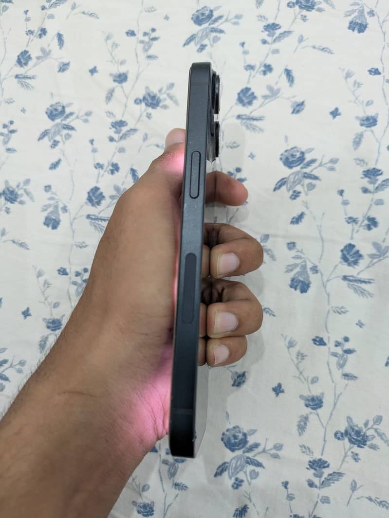 Apple iPhone 14 0