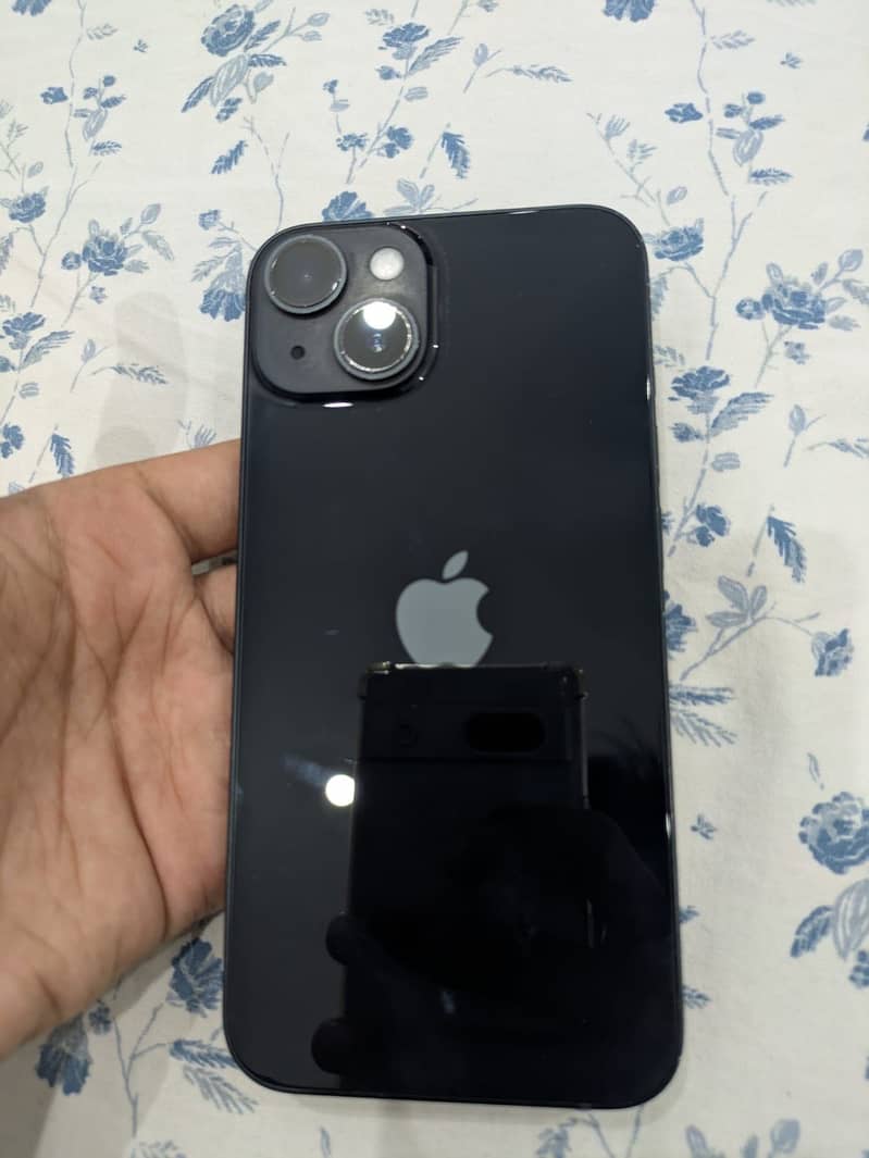 Apple iPhone 14 2
