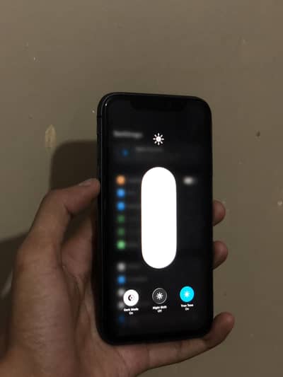 Iphone 11 64GP Non pta Condition 10/10 Lush Phone ONE HAND USE