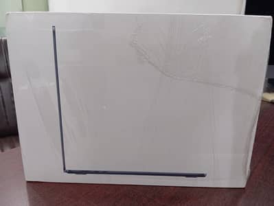 MACBOOK AIR 15" 24GB RAM 1TB SSD