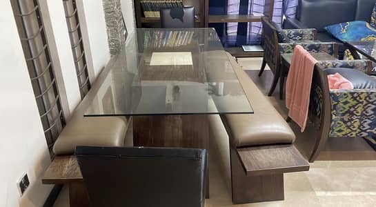 Dining table 8 seater