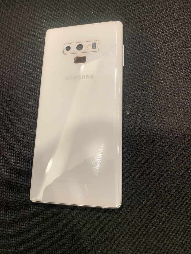 Samsung  Note 9 1