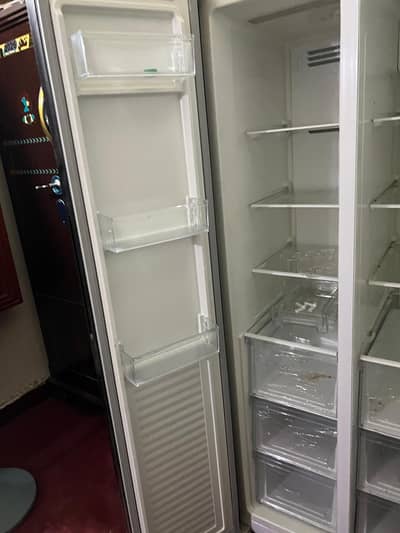 duble door frezzer and fridge for sale in emergency