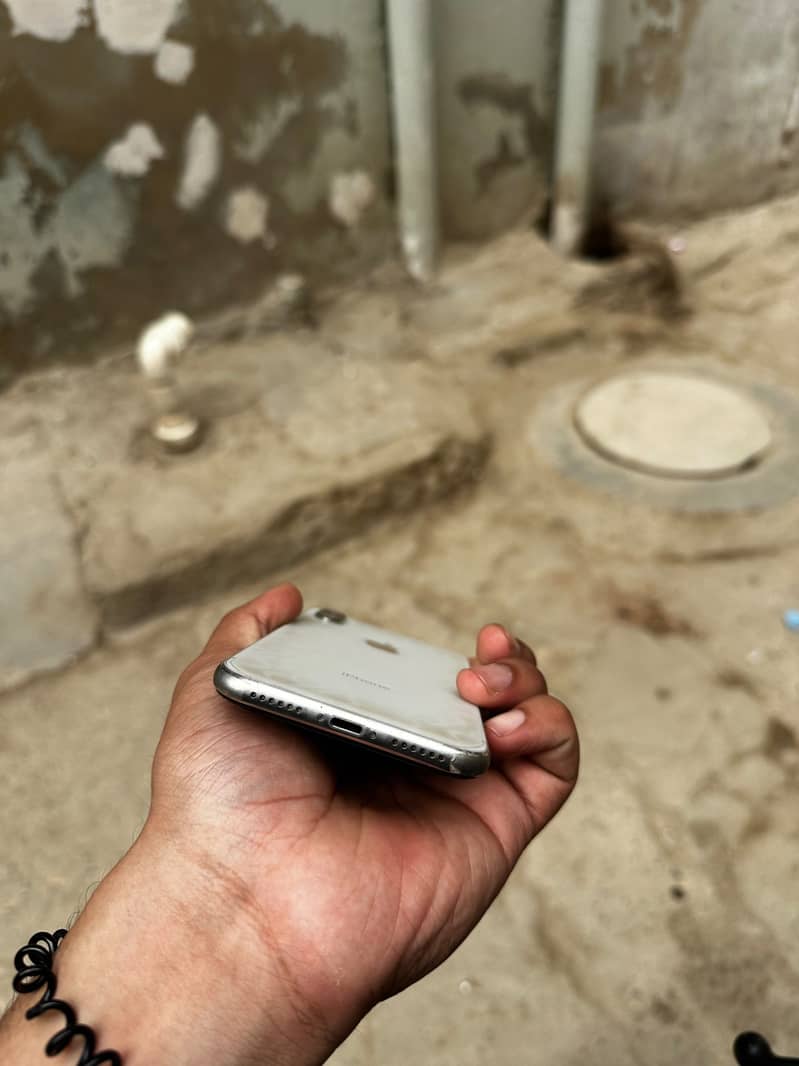 Apple iPhone X 2