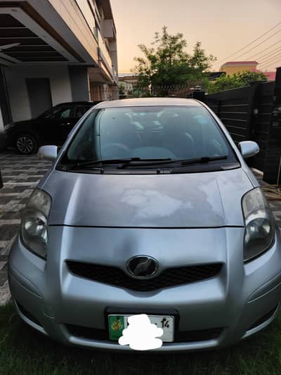 Toyota Vitz 10/14