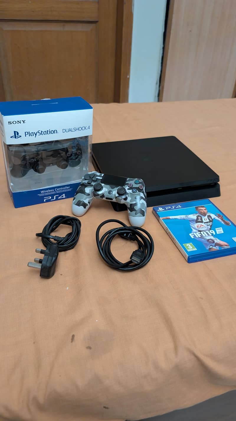 PS4 SLIM SEALED 3