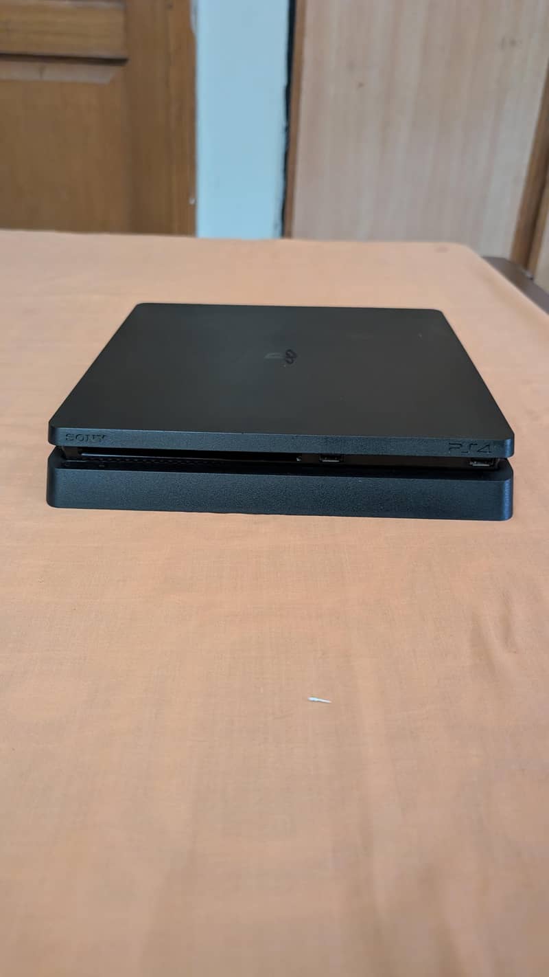 PS4 SLIM SEALED 5