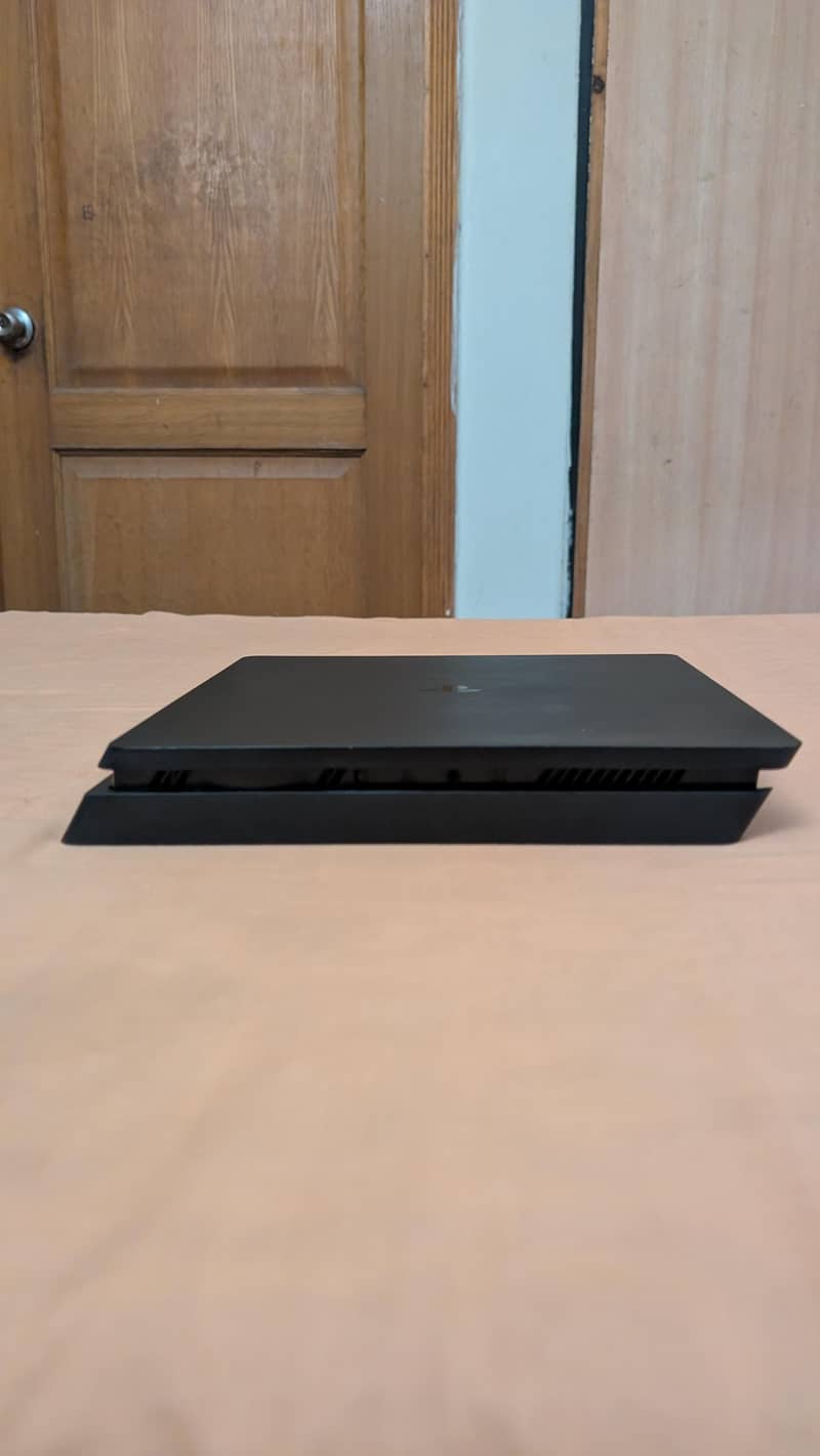 PS4 SLIM SEALED 6