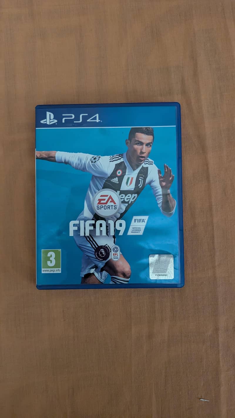 PS4 SLIM SEALED 13