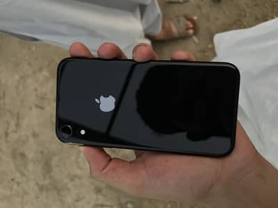 Apple iPhone XR
