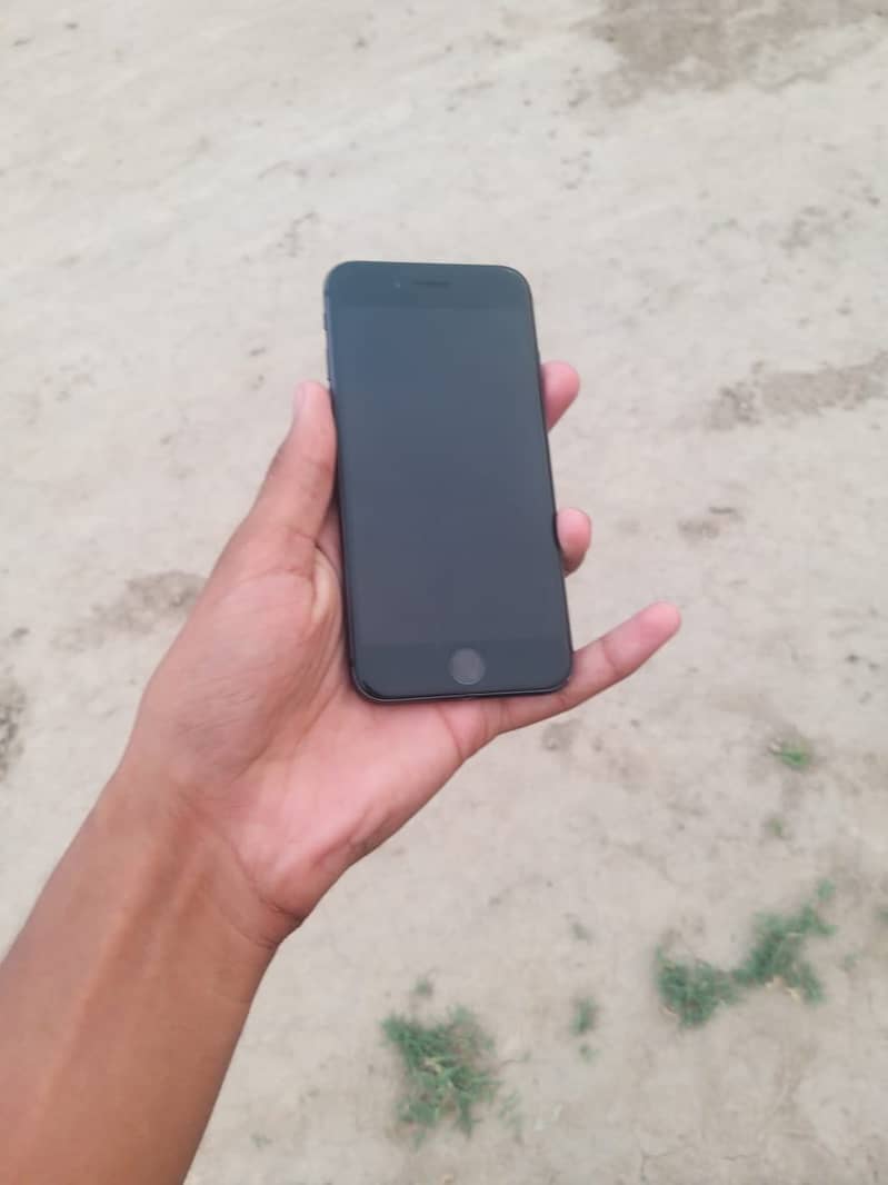 Apple iPhone 8 2