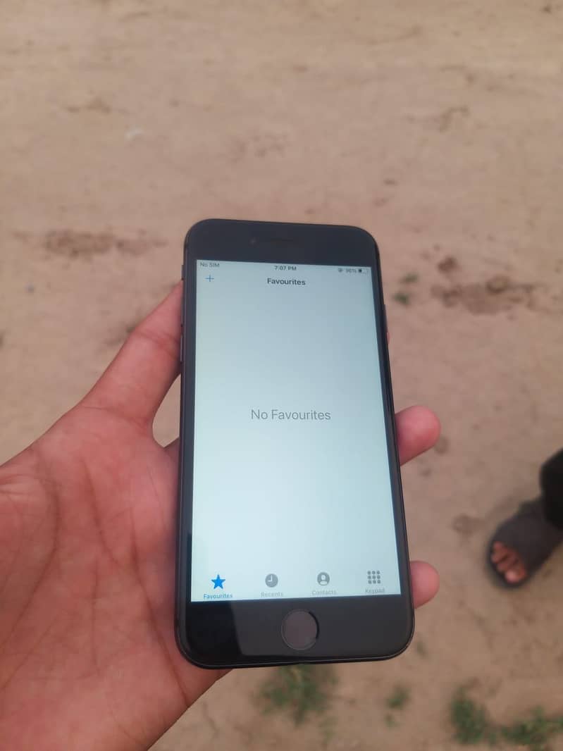 Apple iPhone 8 6