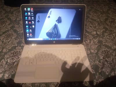 HP LAPTOP