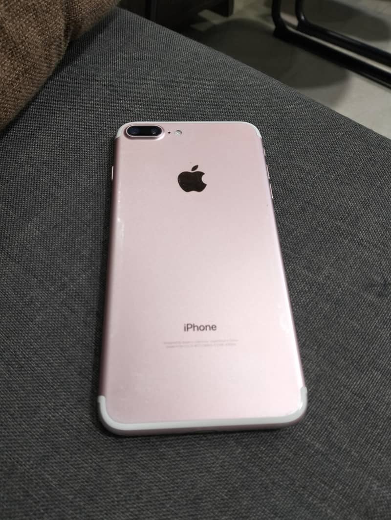 Apple iPhone 7 Plus 0