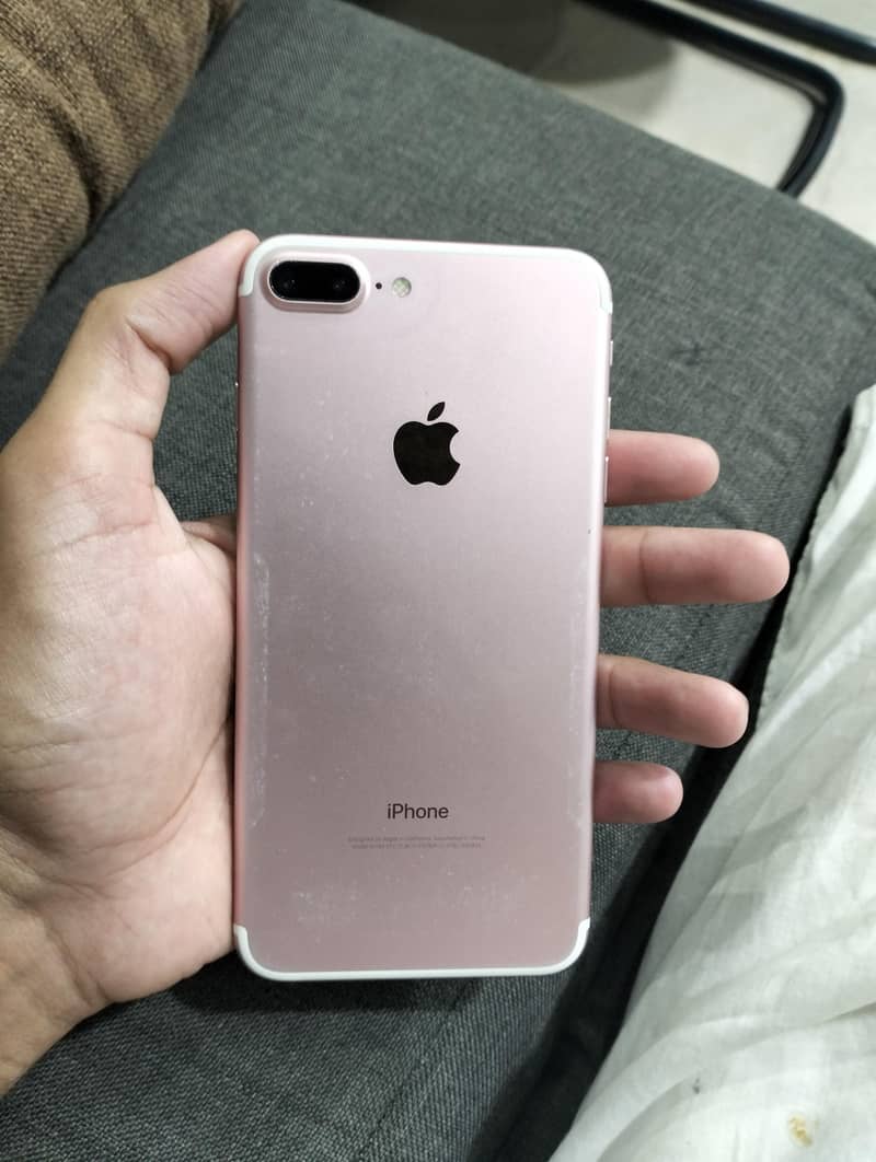 Apple iPhone 7 Plus 6