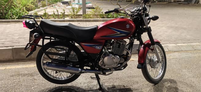 Suzuki GS 150 - 2025