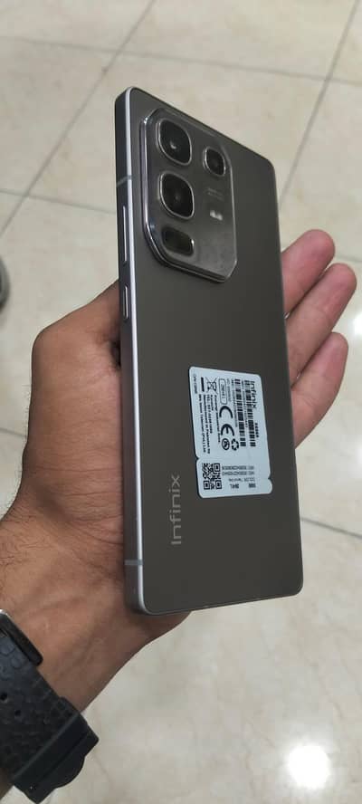 infinix Note 50  with box charge, wireless charge 8/256