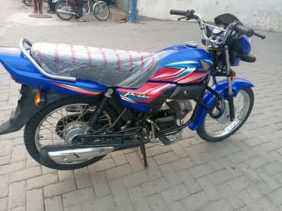 Honda 100 prider brand new condition model 24/25