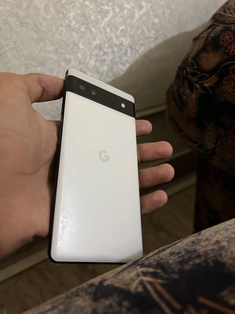 Google Pixel 6a 1