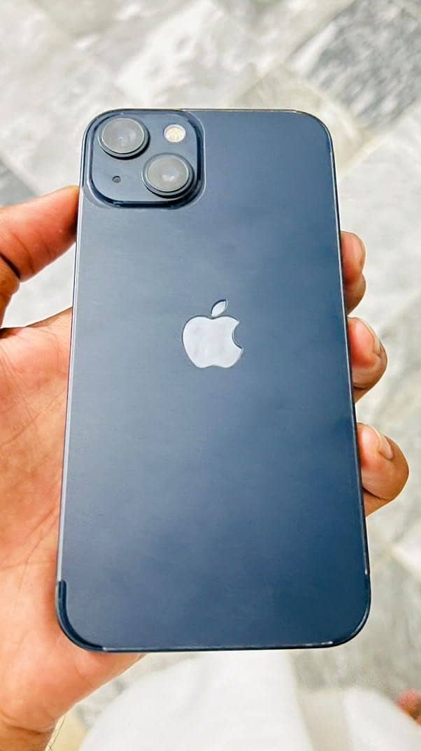 Apple iPhone 13 3
