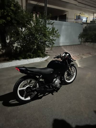Yamaha YBR ESD