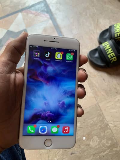 I phone 7plus 128gb storage