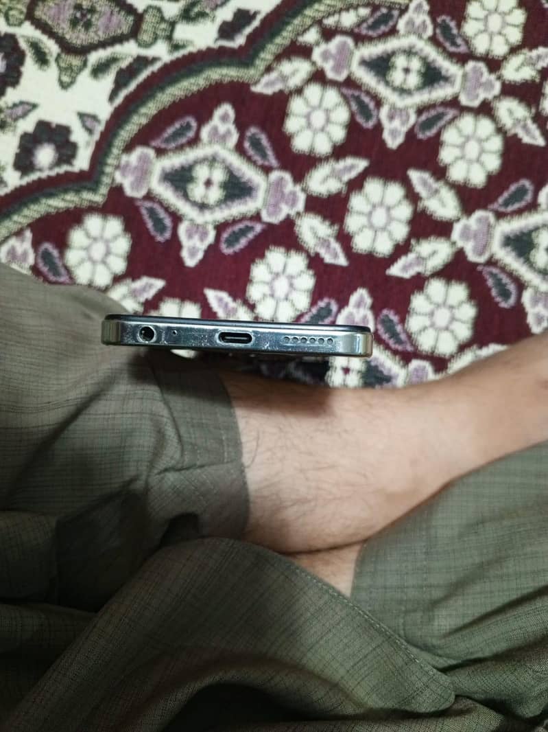 Mobile 3
