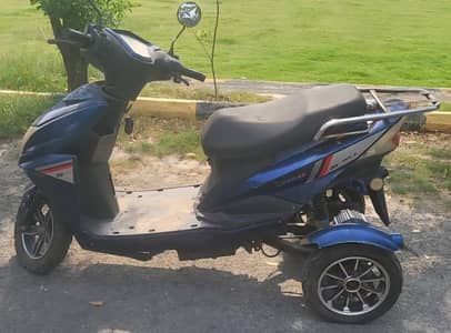 Lectrix 3 wheeler bike