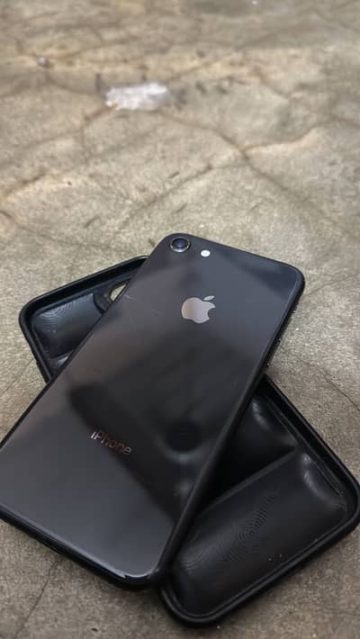 Apple iPhone 8