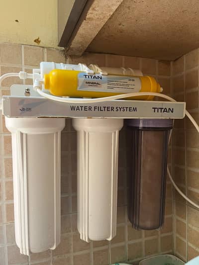 Water Filtration 3 Stage New Almost
