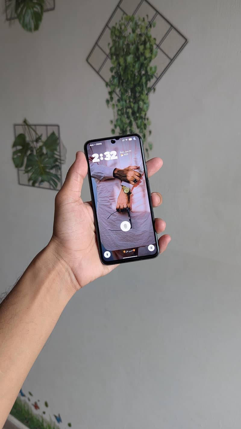 Google pixel 8 3