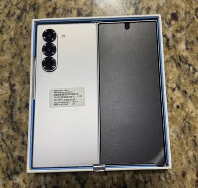 Samsung galaxy's Z fold 6