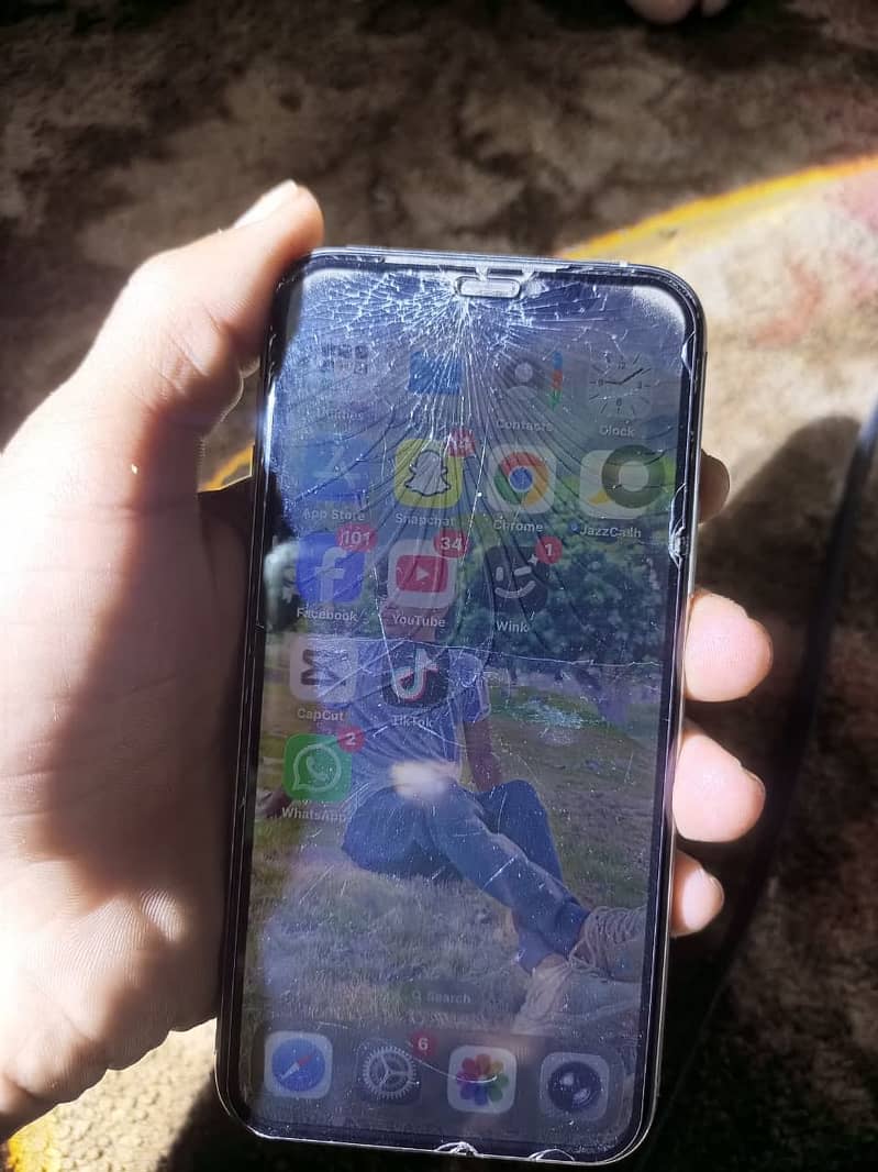 Apple iPhone 11 Pro 1