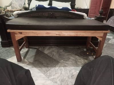 Benches are disgned for customer's siiting in Clinics and Hospital