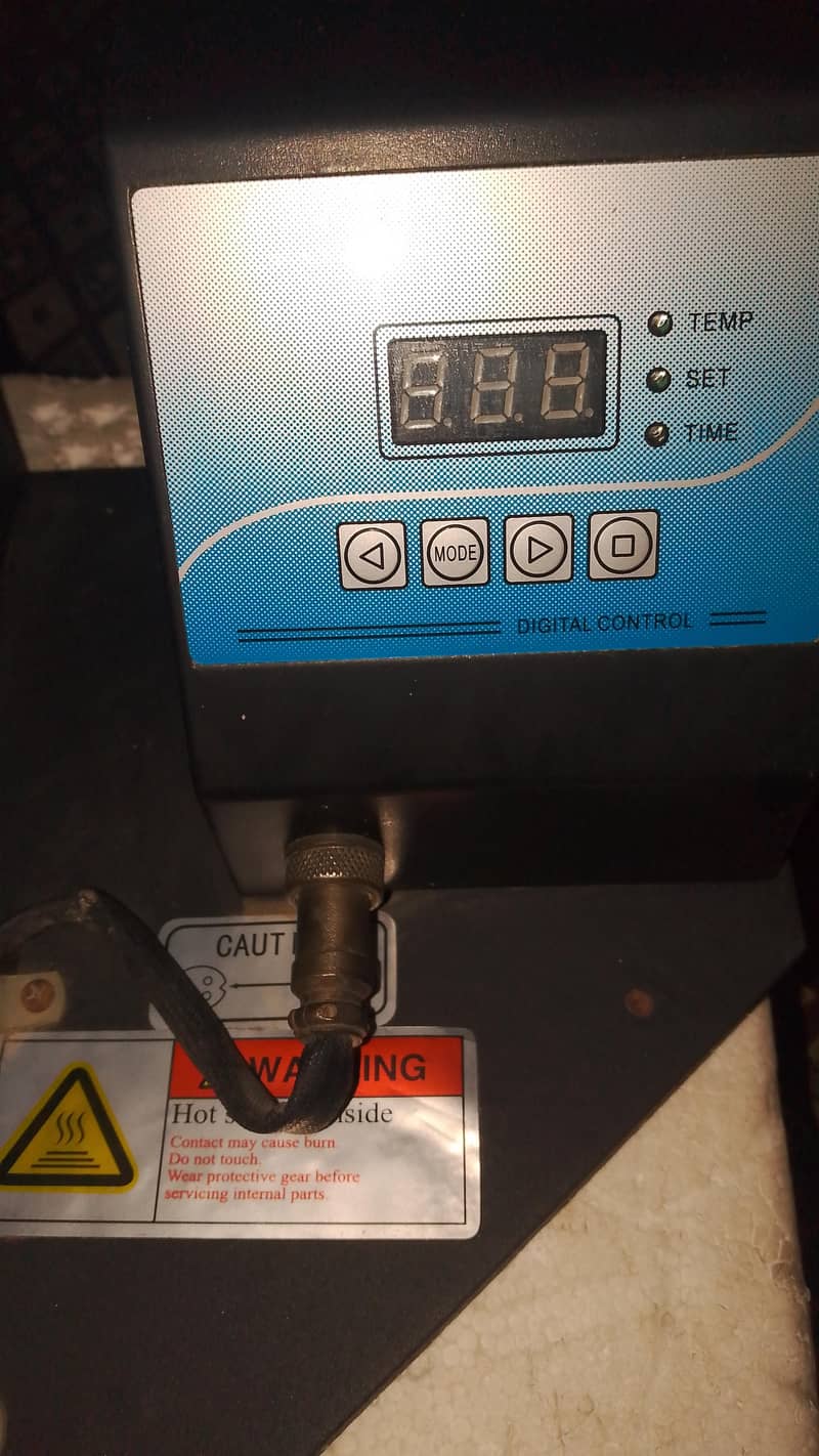 MAG PRESS MACHINE 0