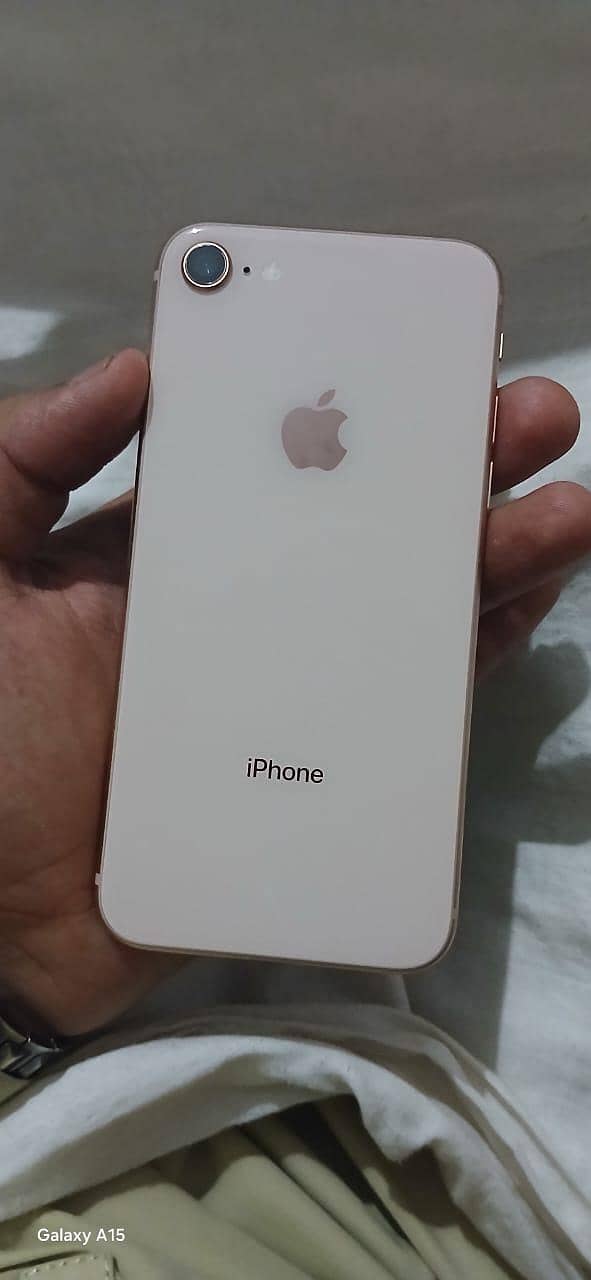 Apple iPhone 8 5
